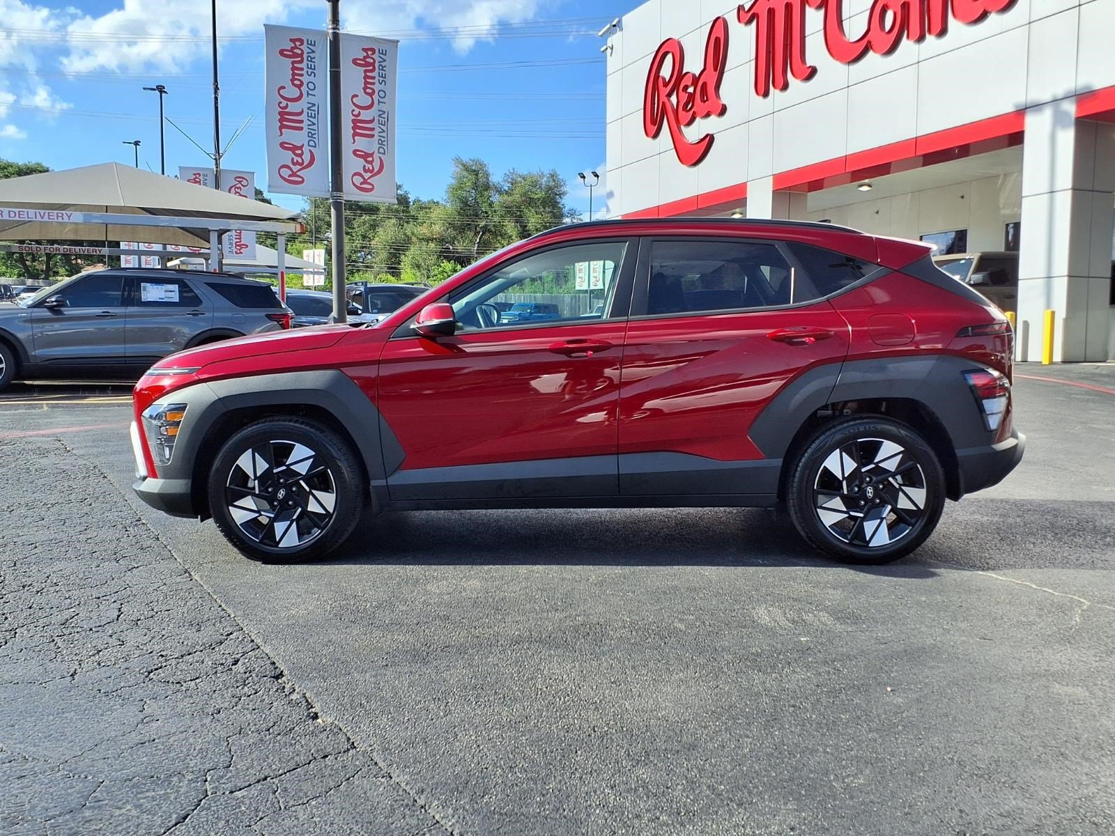 Used 2025 Hyundai Kona SEL FWD image 8