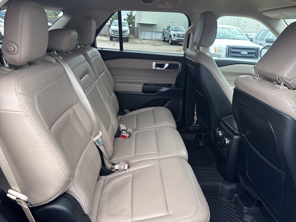 Certified 2020 Ford Explorer XLT w/ Equipment Group 202A RWD image 26