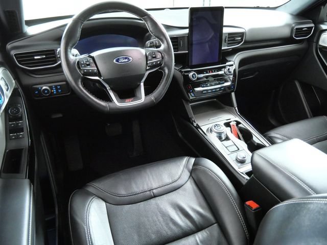 Certified 2022 Ford Explorer ST w/ Equipment Group 401A AWD/4WD image 4
