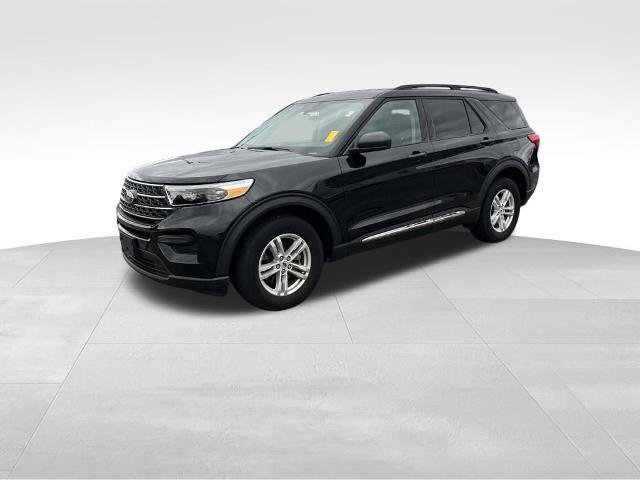 Certified 2024 Ford Explorer XLT w/ Class IV Trailer Tow Package AWD/4WD image 2
