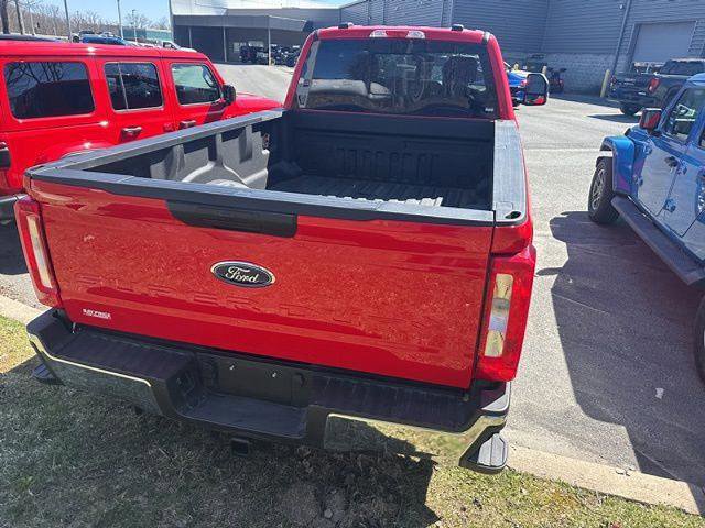 Certified 2025 Ford F350 XLT AWD/4WD image 13