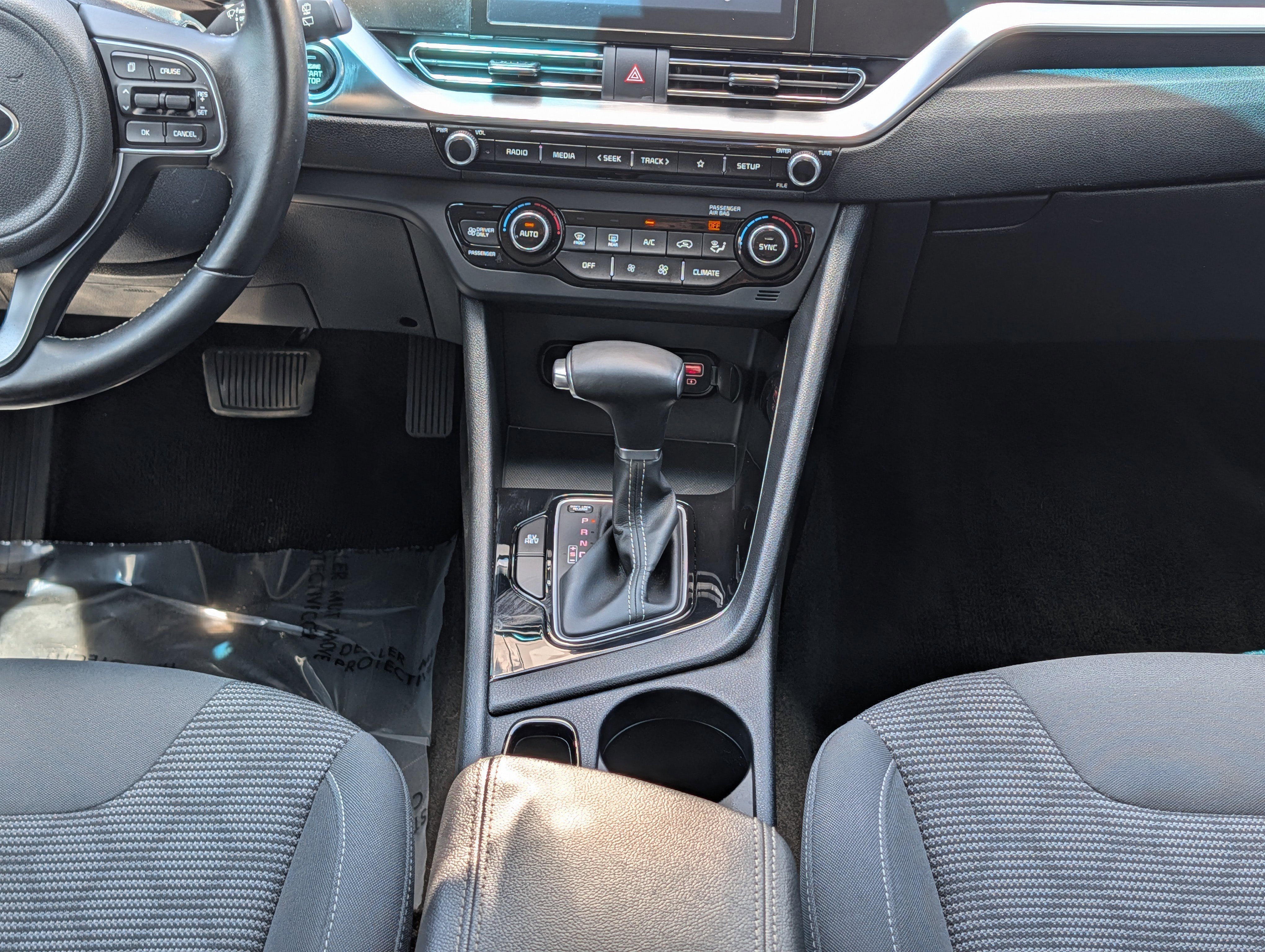 Used 2021 Kia Niro LXS image 18