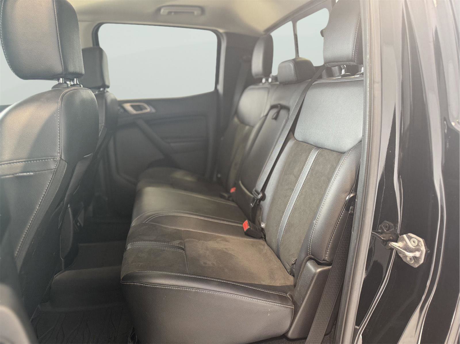 Certified 2023 Ford Ranger Lariat w/ Tremor Off-Road Package image 37