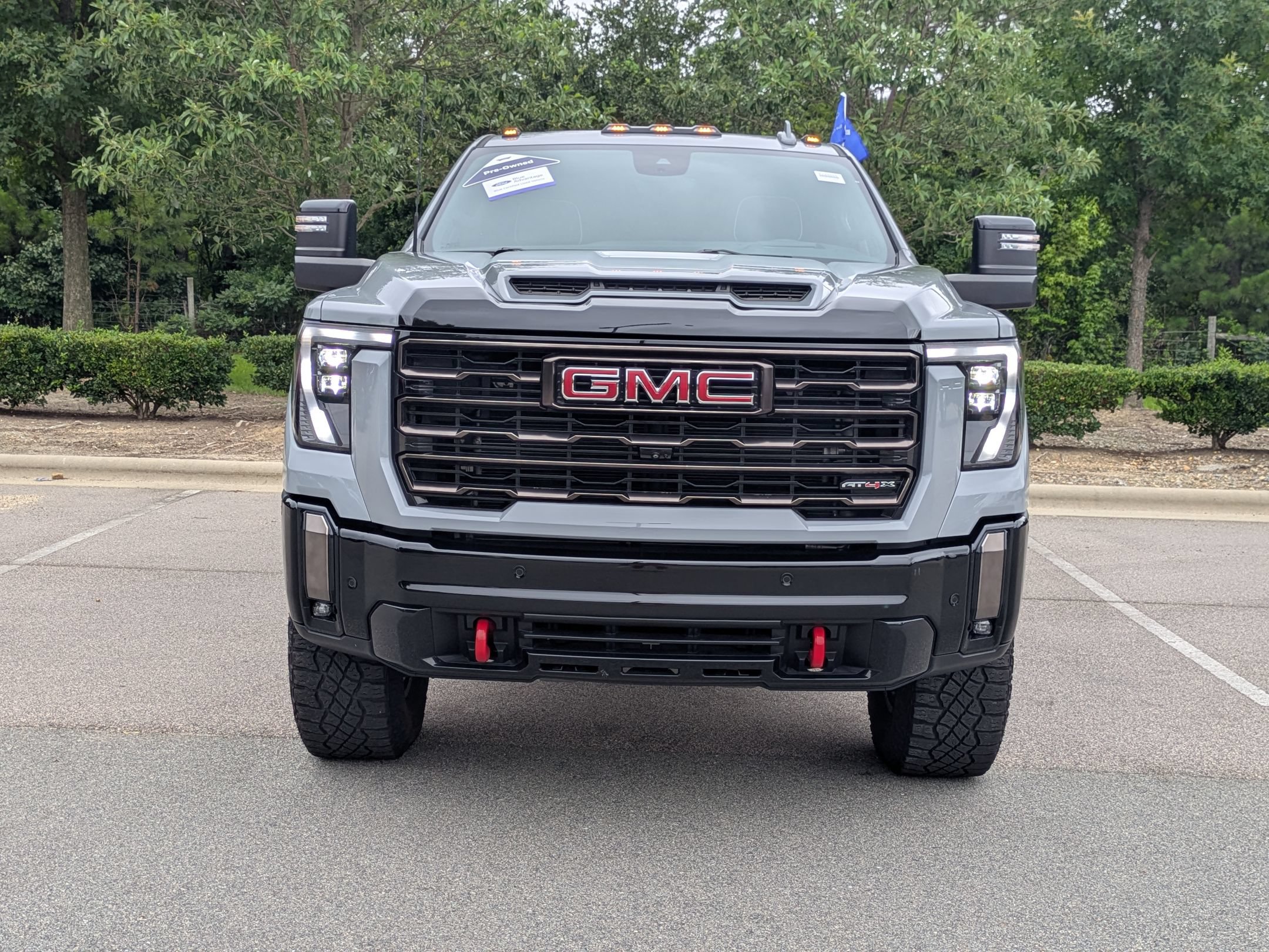 Used 2024 GMC Sierra 2500 AT4X AWD/4WD image 9