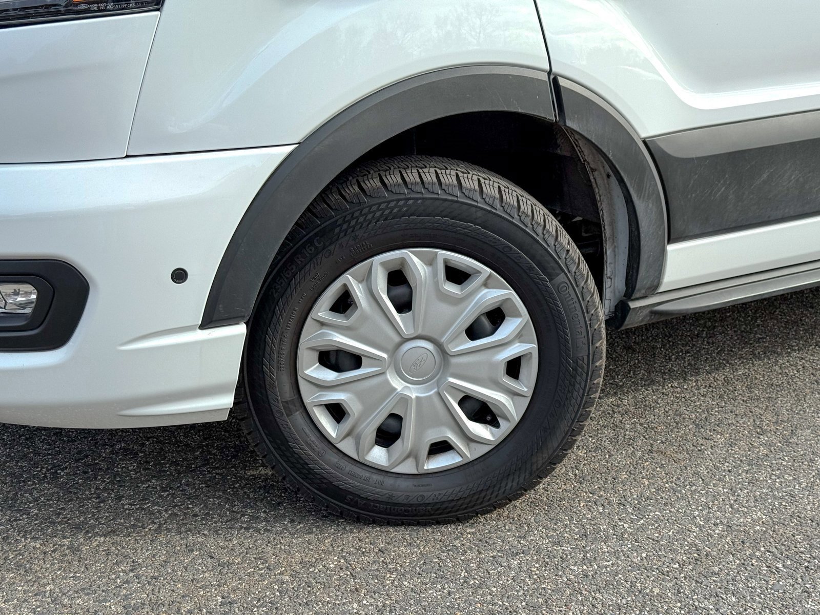 Certified 2025 Ford Transit 350 XLT image 10