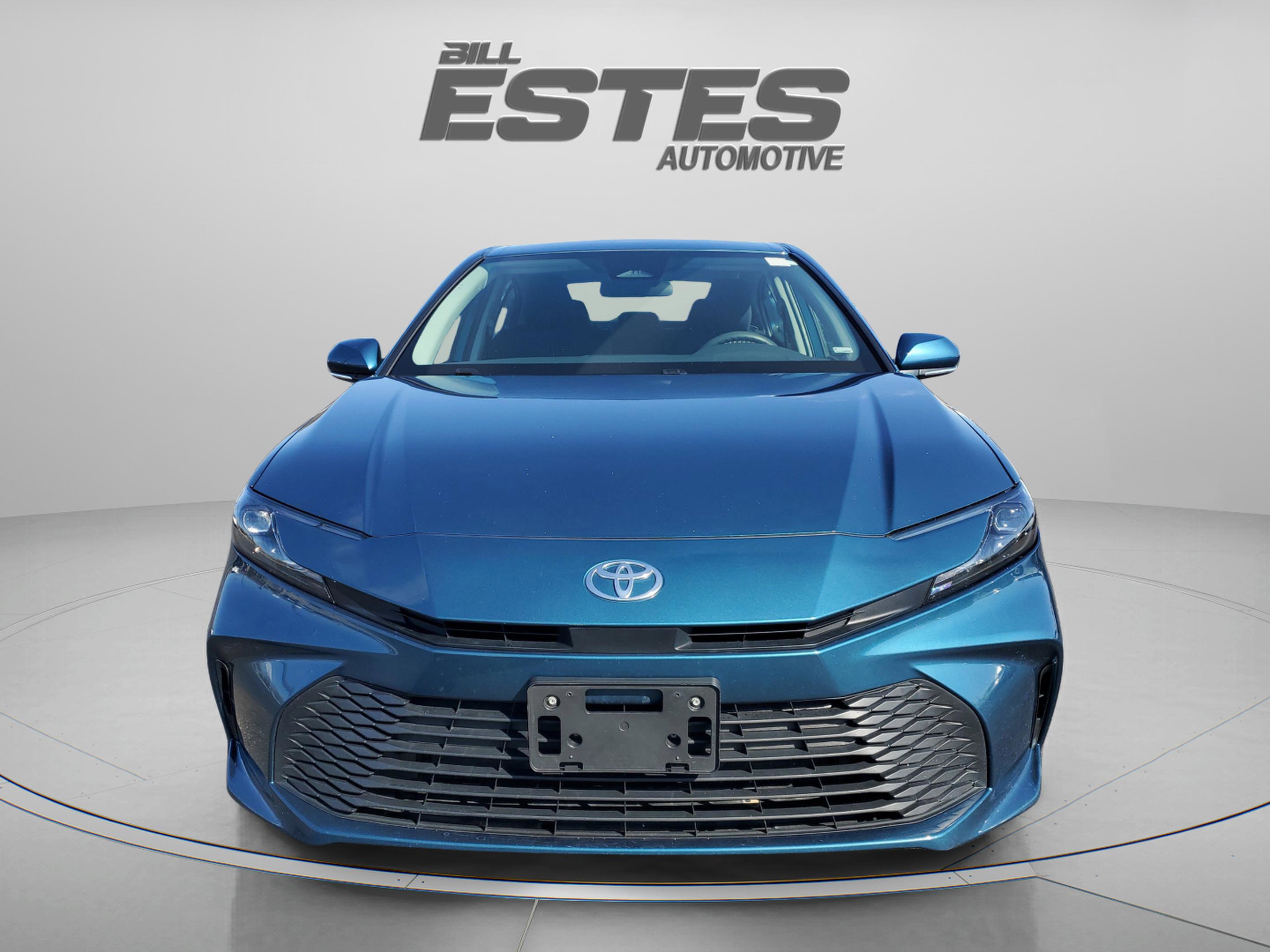 Used 2025 Toyota Camry LE image 6