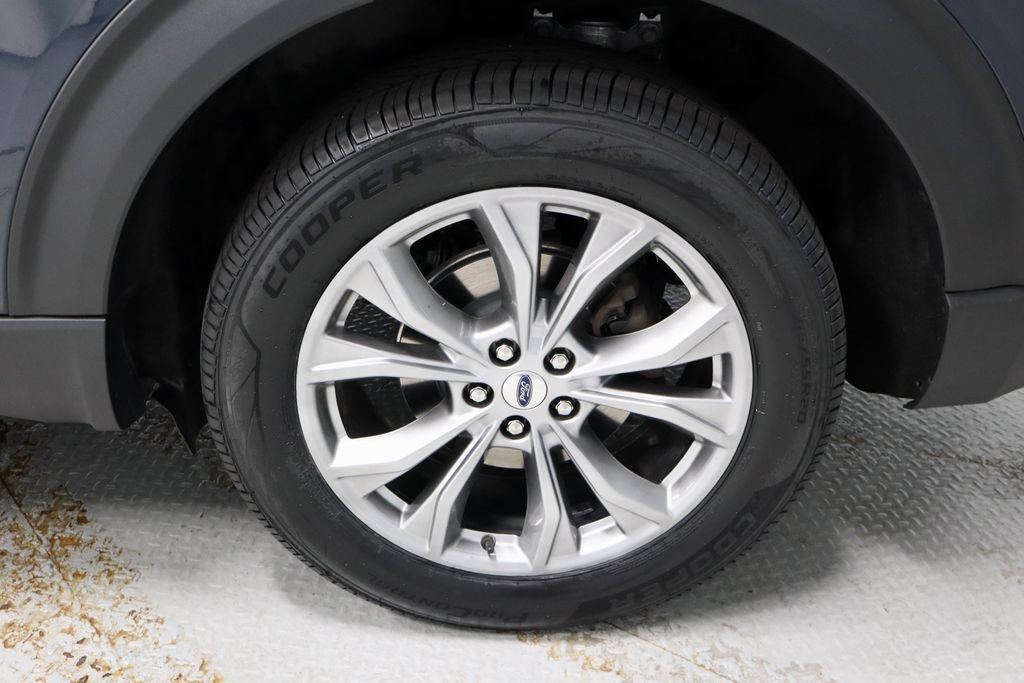 Certified 2023 Ford Explorer Limited w/ Equipment Group 301A AWD/4WD image 20