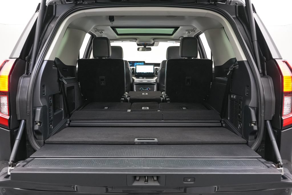 Certified 2025 Ford Expedition Active AWD/4WD image 26