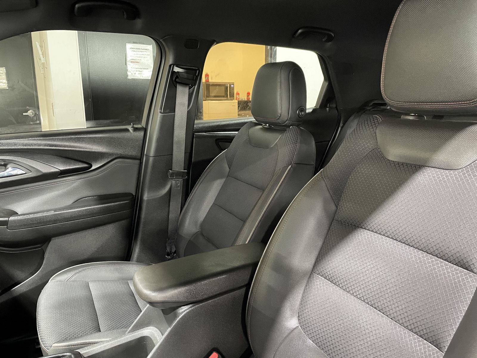 Used 2023 Chevrolet TrailBlazer RS FWD image 12