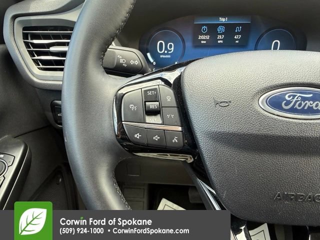 Certified 2025 Ford Escape Platinum AWD/4WD image 26