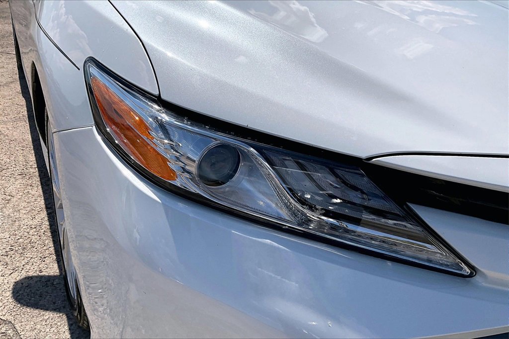 Used 2020 Toyota Camry XLE image 33
