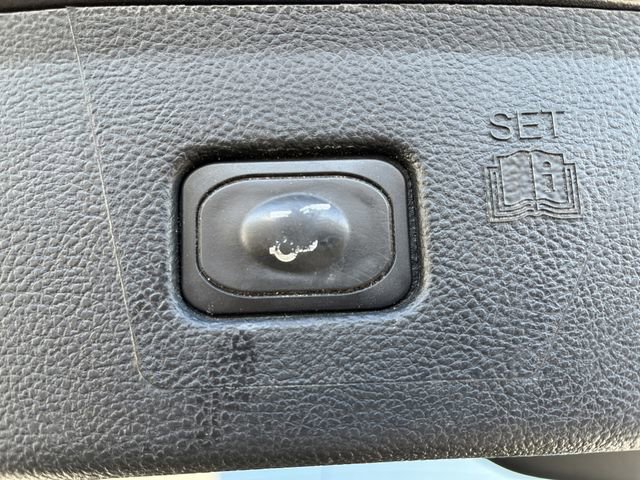 Certified 2019 Ford Edge Titanium w/ Equipment Group 301A image 9