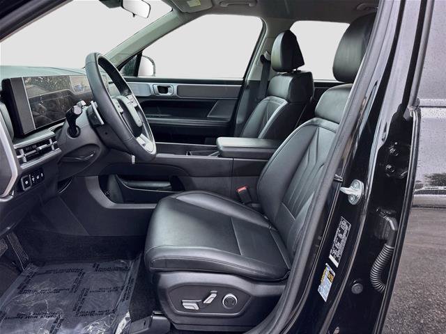Used 2025 Hyundai Santa Fe SEL FWD image 20