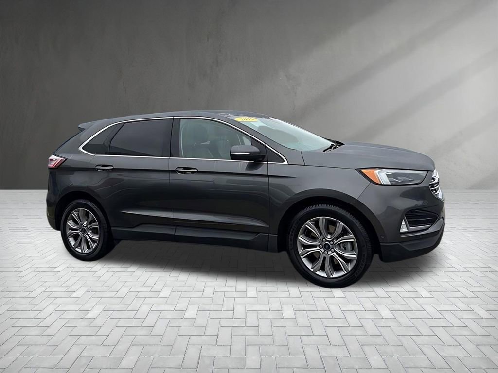 Certified 2019 Ford Edge Titanium w/ Equipment Group 301A image 8