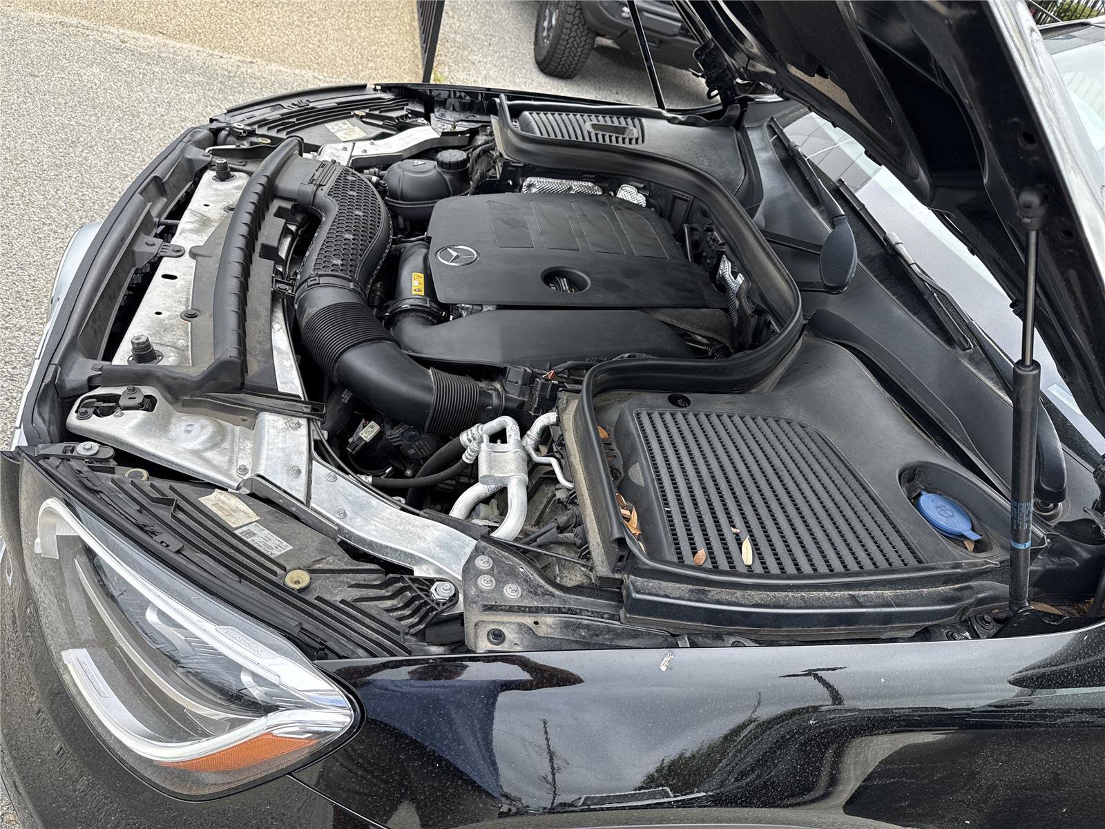 Used 2021 Mercedes-Benz GLC 300 image 30