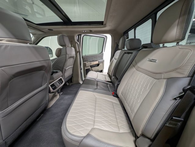 Certified 2025 Ford F450 Platinum w/ Platinum Plus Package AWD/4WD image 15