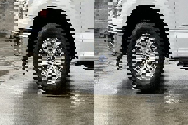 Certified 2017 Ford F150 XLT w/ Trailer Tow Package image 31