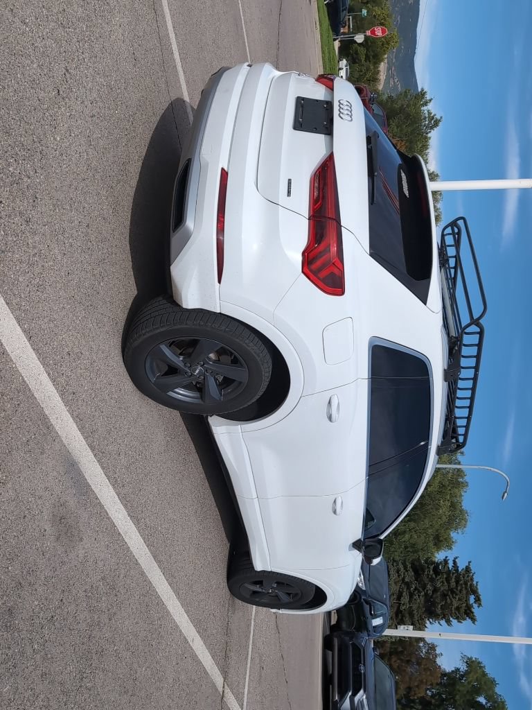 Used 2019 Audi Q3 2.0T Premium AWD/4WD image 4