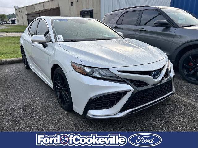 Used 2022 Toyota Camry XSE FWD image 2