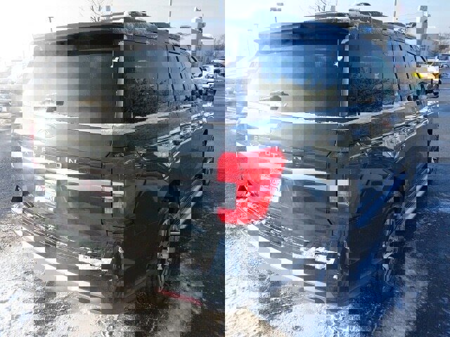 Certified 2022 Ford Expedition XLT image 5