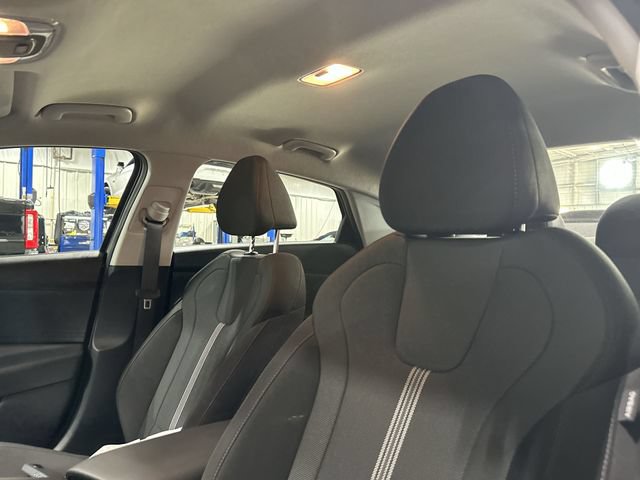 Used 2026 Hyundai Elantra SE FWD image 20