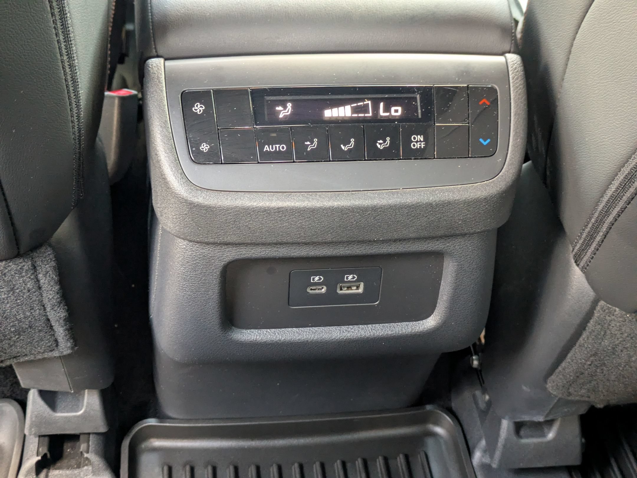 Used 2025 Nissan Pathfinder Rock Creek AWD/4WD image 28