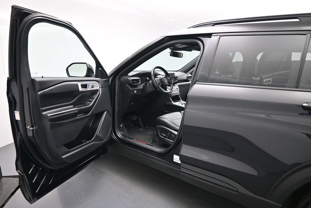 Certified 2020 Ford Explorer ST AWD/4WD image 9