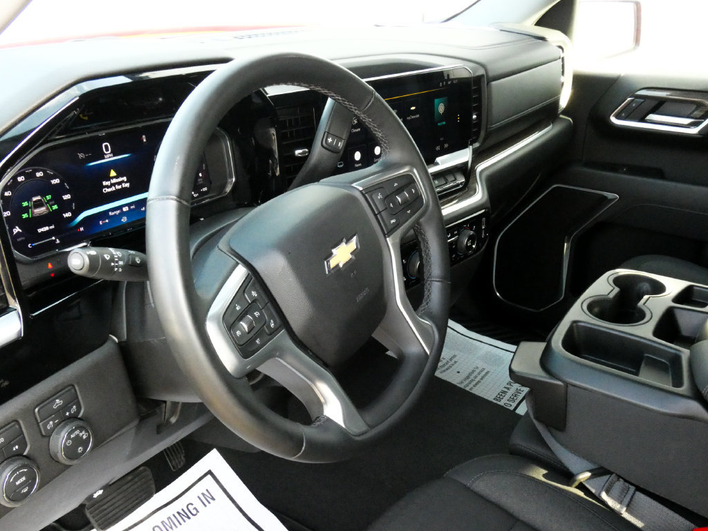Used 2026 Chevrolet Silverado 1500 LT AWD/4WD image 9
