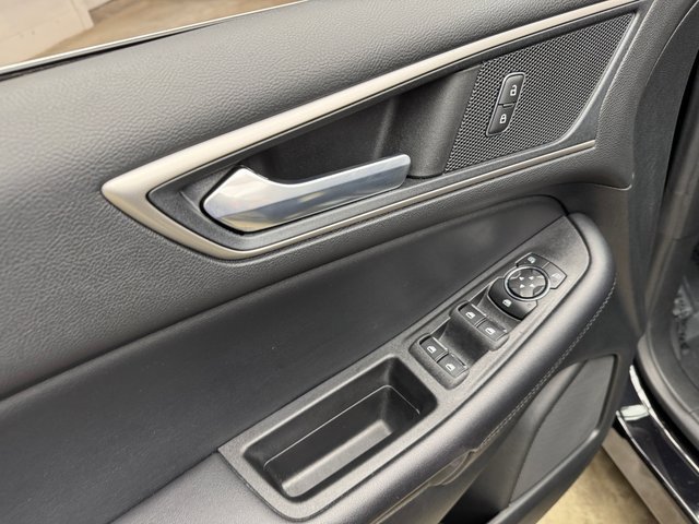 Certified 2022 Ford Edge SEL w/ Convenience Package image 11