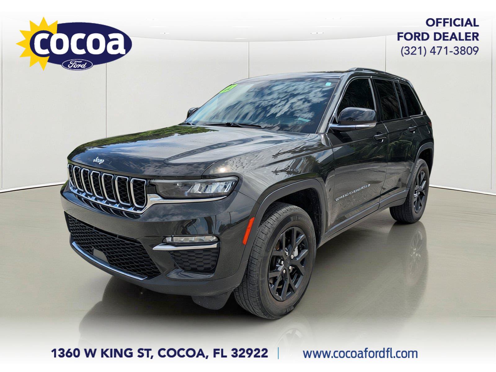 Used 2023 Jeep Grand Cherokee Limited AWD/4WD image 1
