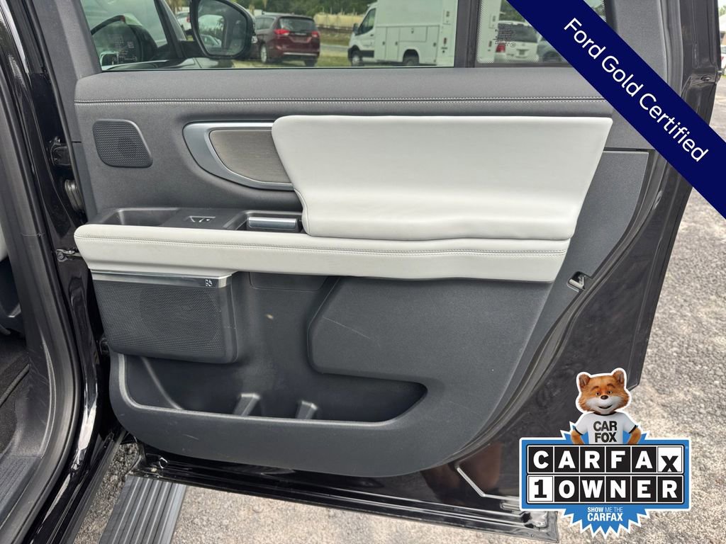 Certified 2025 Ford Expedition Max Platinum w/ Driver's Package AWD/4WD image 26