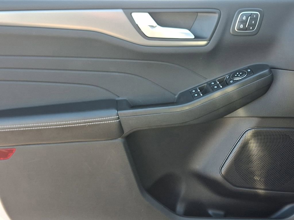 Certified 2023 Ford Escape Active w/ Tech Pack #2 image 13