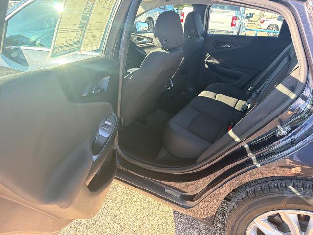 Used 2023 Chevrolet Malibu LT FWD image 25