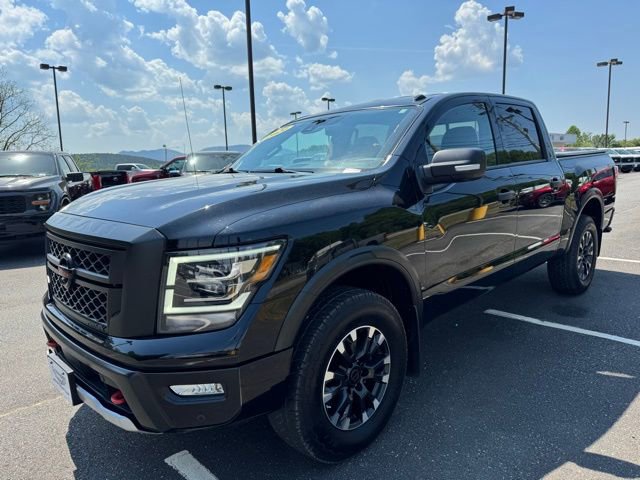 Used 2021 Nissan Titan PRO-4X w/ Pro-4x Convenience Package AWD/4WD image 3