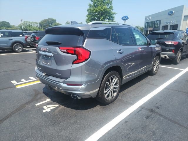 Used 2018 GMC Terrain Denali w/ Advanced Safety Package image 4