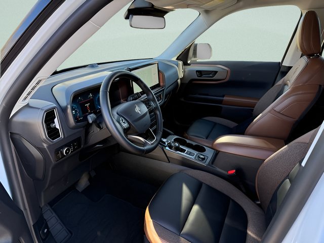 Certified 2025 Ford Bronco Sport Outer Banks w/ Outer Banks Tech Package+ AWD/4WD image 4