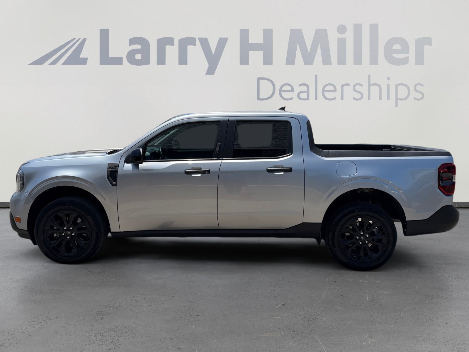 Certified 2023 Ford Maverick XLT w/ XLT Luxury Package FWD image 2