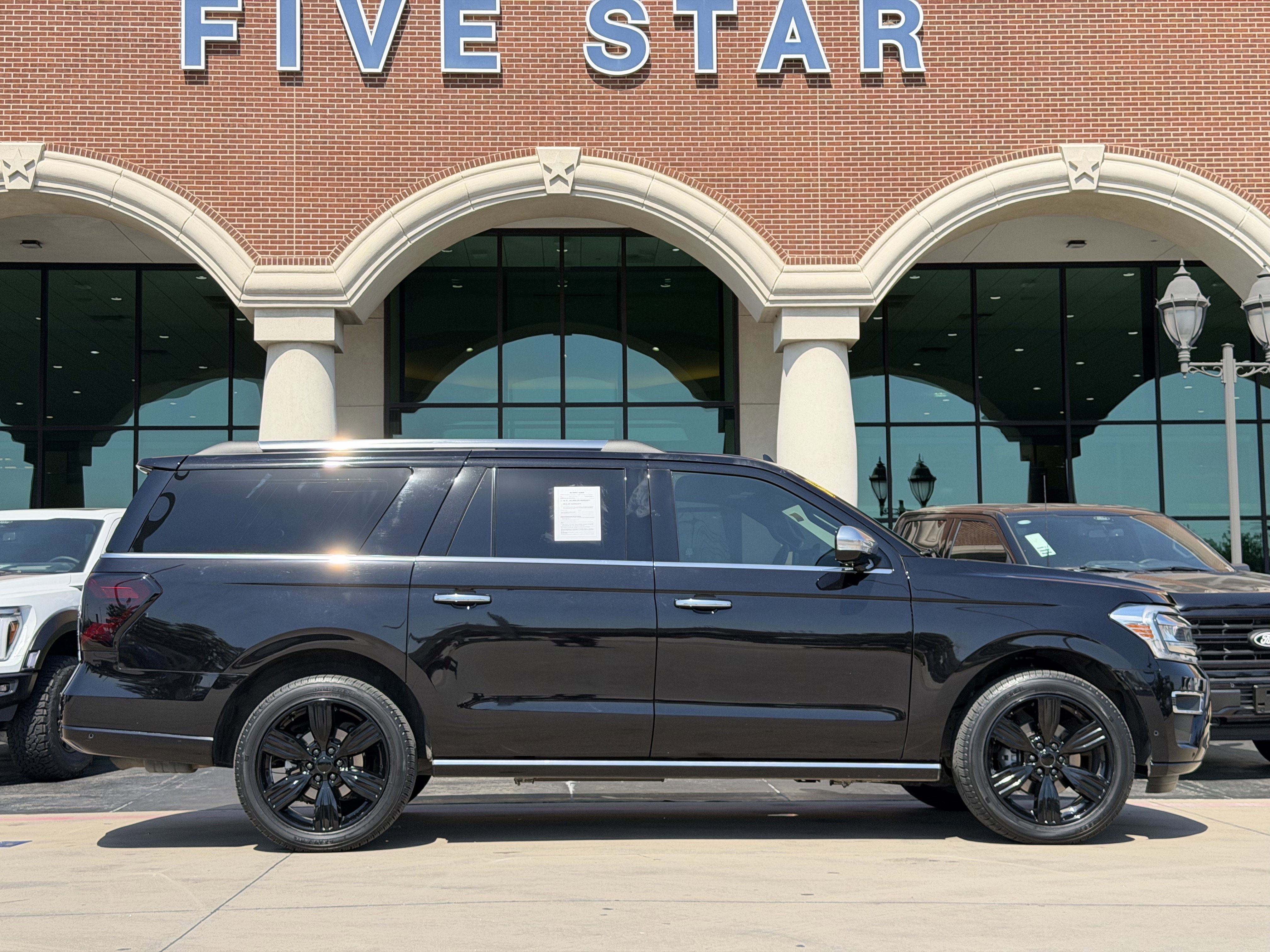 Certified 2024 Ford Expedition Max Platinum AWD/4WD image 3