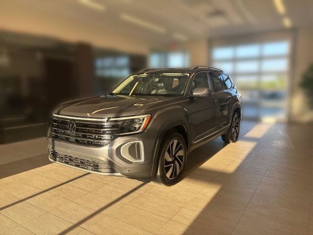 Used 2025 Volkswagen Atlas SEL AWD/4WD image 4