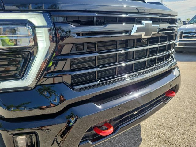 Used 2026 Chevrolet Silverado 2500 LTZ w/ LTZ Plus Package AWD/4WD image 15