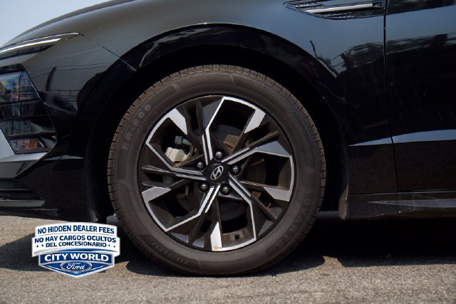 Used 2025 Hyundai Sonata SEL FWD image 6