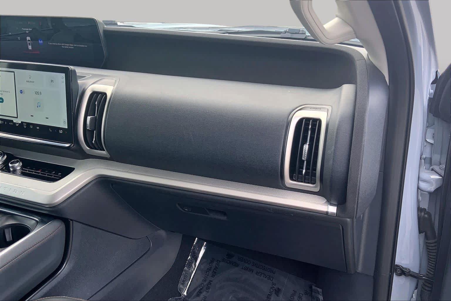 Certified 2025 Ford Expedition Active RWD image 19
