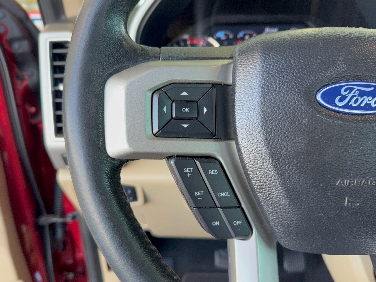 Certified 2019 Ford F250 Lariat w/ Lariat Value Package AWD/4WD image 18