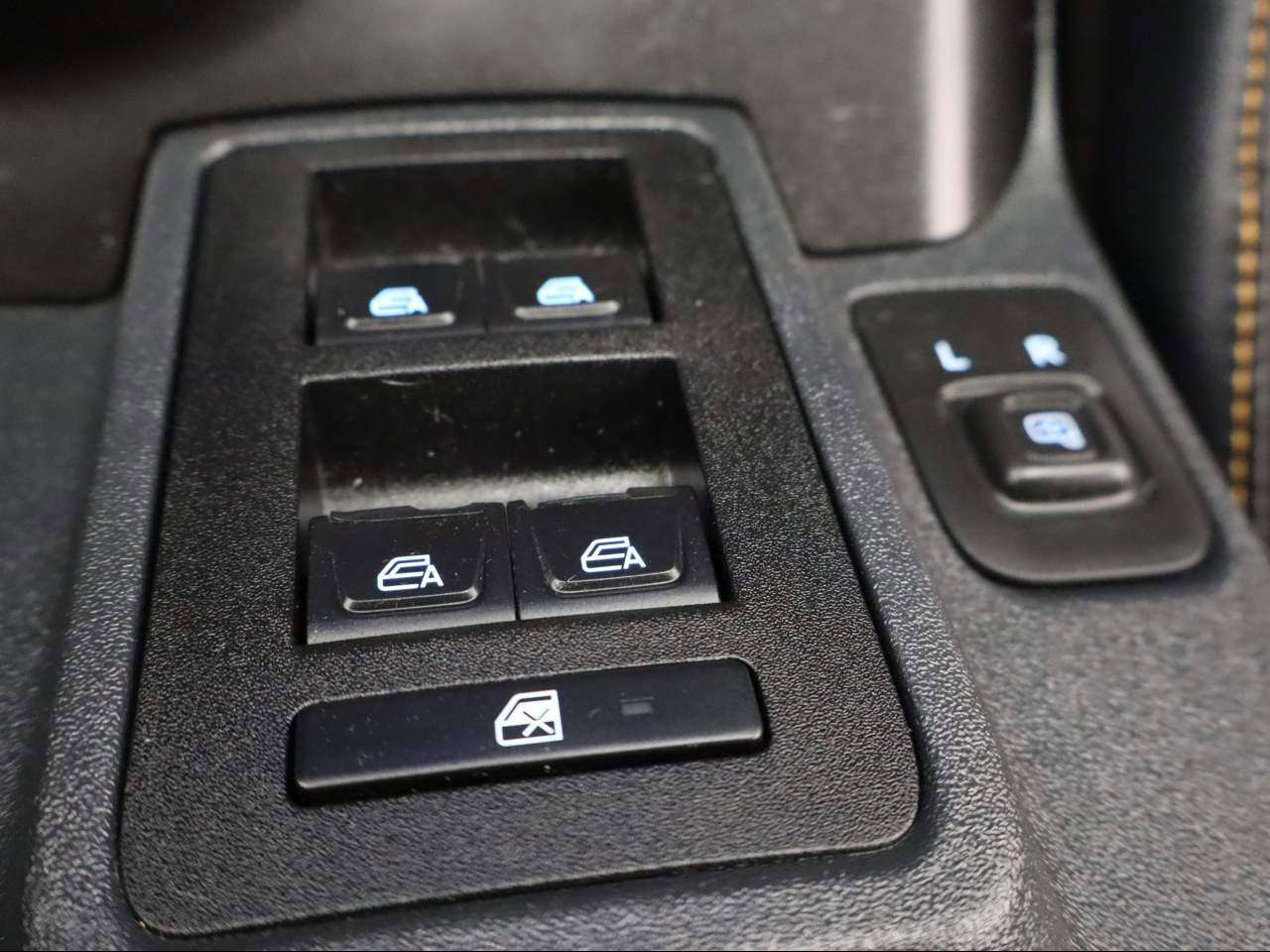 Certified 2021 Ford Bronco Badlands image 19