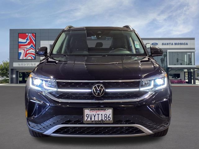 Used 2022 Volkswagen Taos SEL AWD/4WD image 2