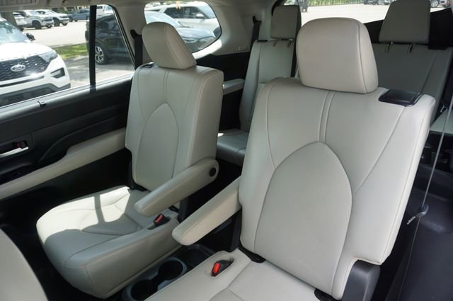 Used 2024 Toyota Grand Highlander FWD image 12
