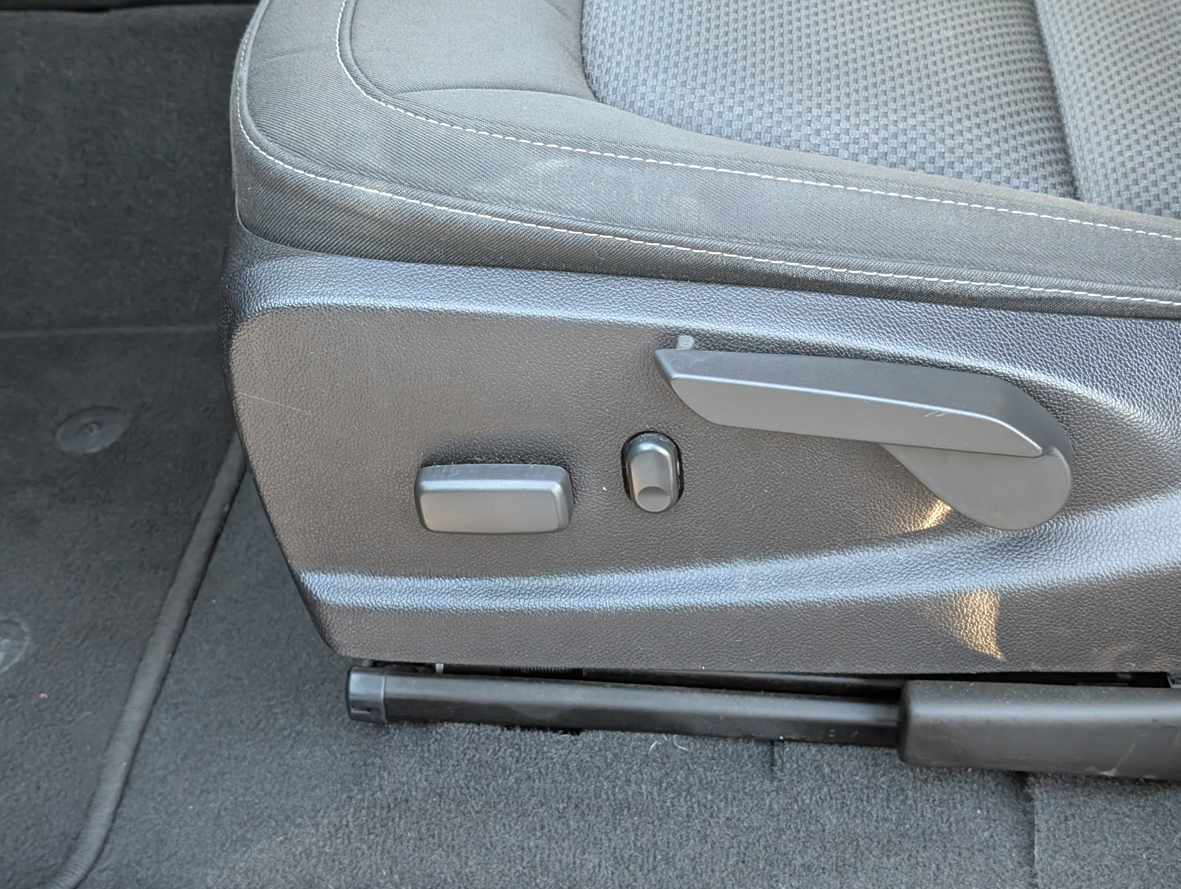 Used 2021 Chevrolet Colorado LT w/ LT Convenience Package image 20