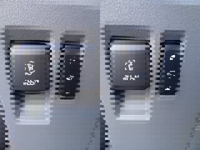 Certified 2022 Ford F150 XLT w/ Equipment Group 302A High image 18