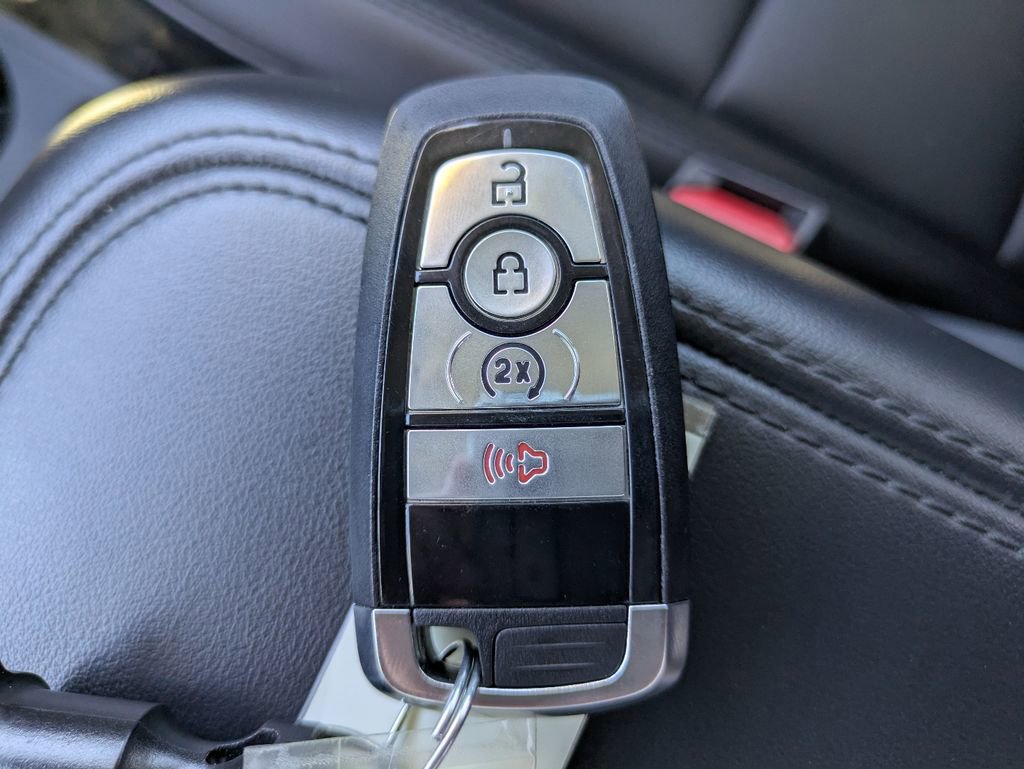 Certified 2024 Ford Maverick Lariat w/ Black Appearance Package image 30