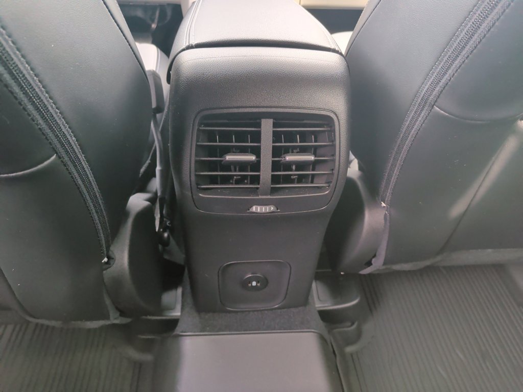 Certified 2023 Ford Escape Platinum AWD/4WD image 14